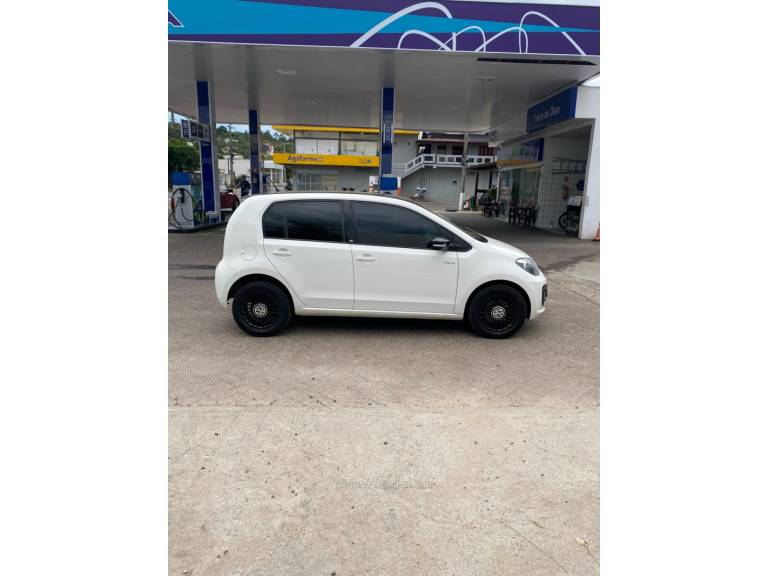VOLKSWAGEN - UP - 2016/2017 - Branca - R$ 59.900,00