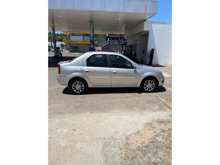 RENAULT - LOGAN - 2012/2013 - Prata - R$ 34.900,00