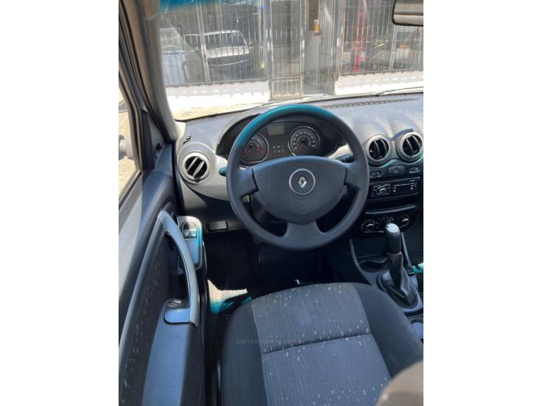 RENAULT - LOGAN - 2012/2013 - Prata - R$ 34.900,00