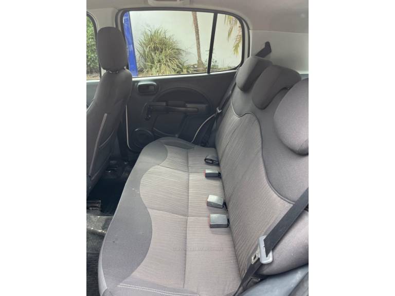 FIAT - UNO - 2014/2014 - Branca - R$ 39.900,00