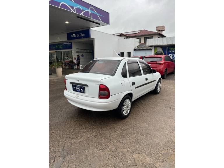CHEVROLET - CORSA - 2002/2002 - Branca - R$ 21.900,00