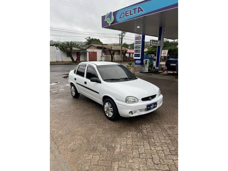 CHEVROLET - CORSA - 2002/2002 - Branca - R$ 21.900,00