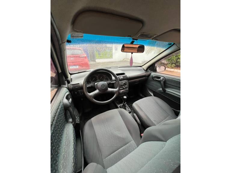 CHEVROLET - CORSA - 2002/2002 - Branca - R$ 21.900,00
