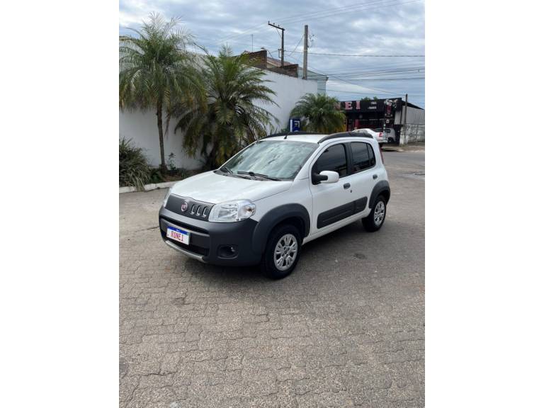 FIAT - UNO - 2014/2014 - Branca - R$ 39.900,00